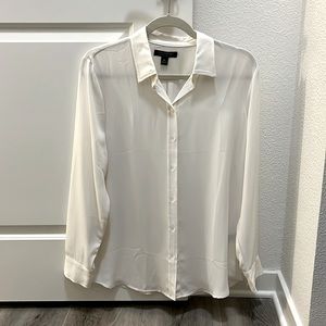 Banana Republic Women’s Blouse Dillon Classic Fit